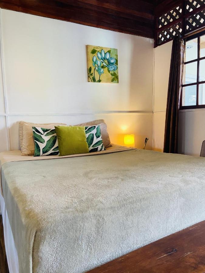 Lizard King Hotel & Suites Puerto Viejo de Talamanca Esterno foto