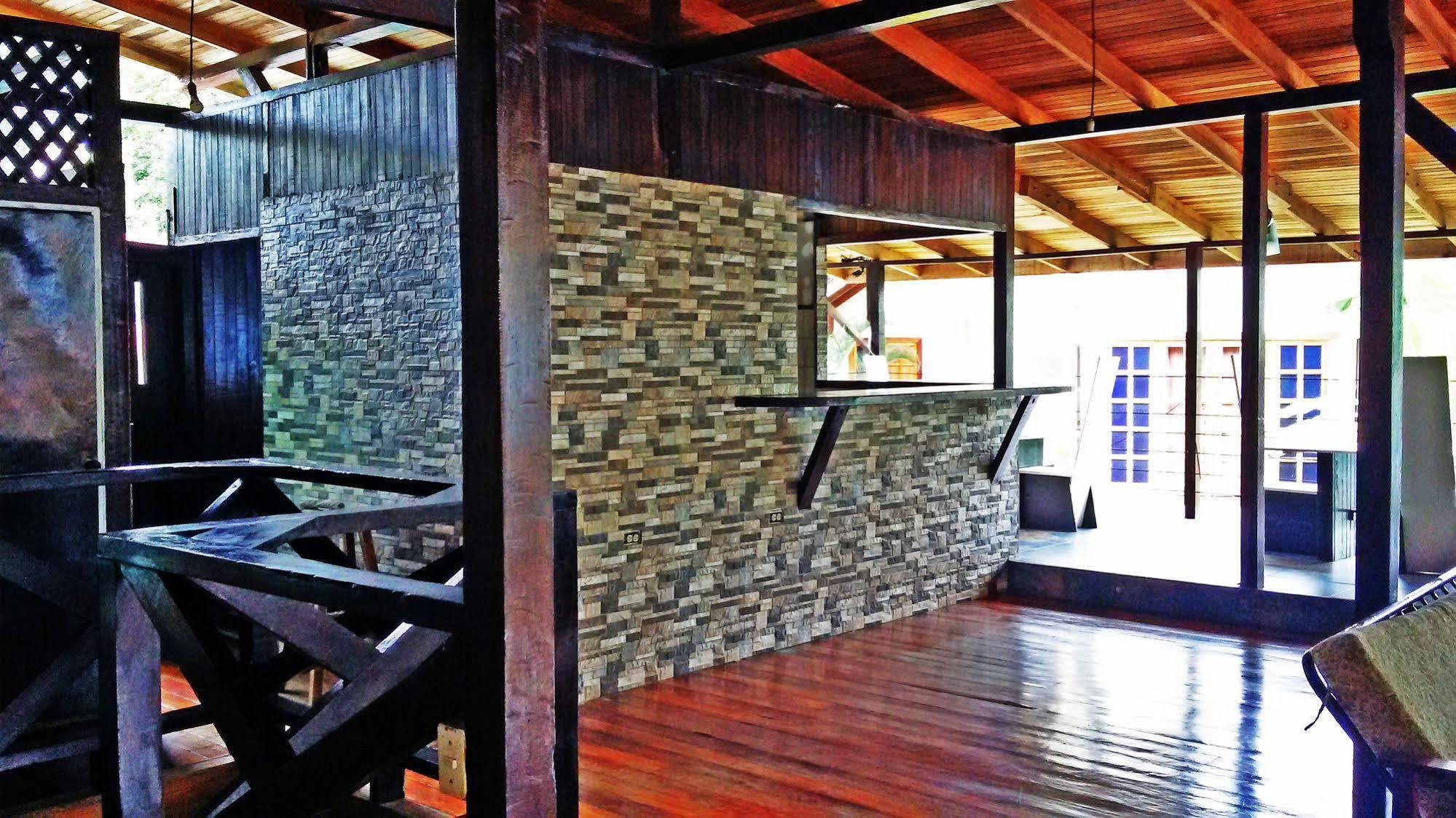 Lizard King Hotel & Suites Puerto Viejo de Talamanca Esterno foto